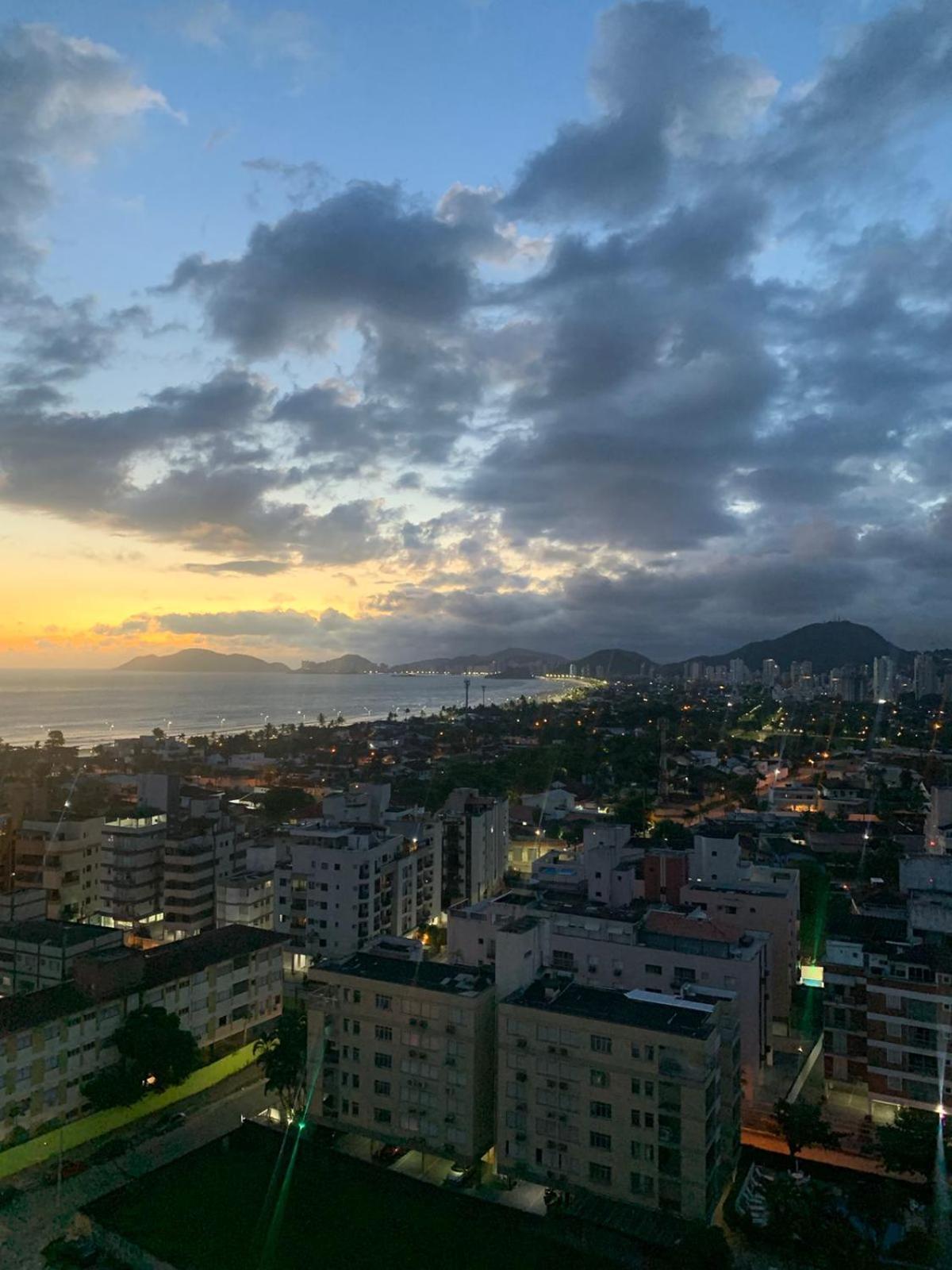 Vista Para Mar!!! Lazer Completo A Poucos Passos Da Praia グァルジャー エクステリア 写真